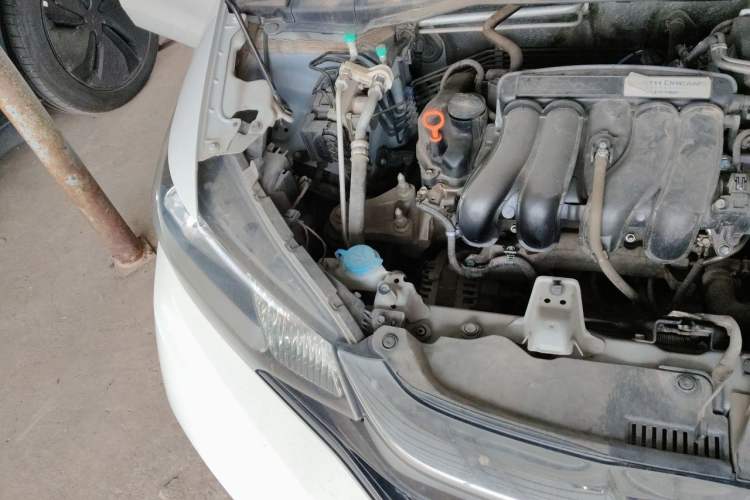 Used Honda Fit 2018 1.5L CVT Comfort Version Engine Bay Right