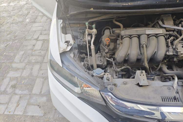 Used Honda Fit 2018 1.5L CVT Comfort Version Engine Bay Right