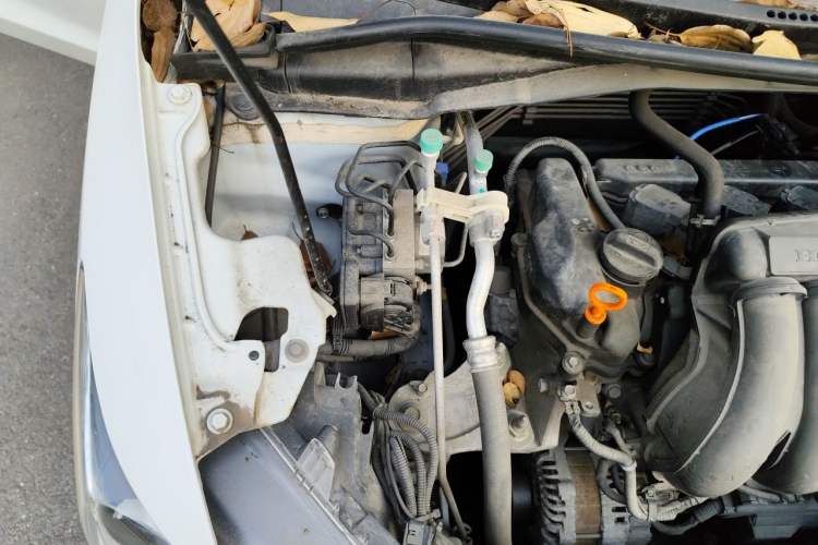 Used Honda Fit 2018 1.5L CVT Comfort Version Engine Bay Right