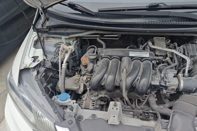 Used Honda Fit 2018 1.5L Manual Comfort Version Engine Bay Right