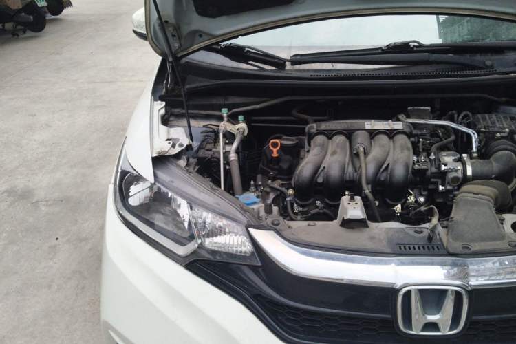 Used Honda Fit 2018 1.5L CVT Comfort Sunroof Version Engine Bay Right