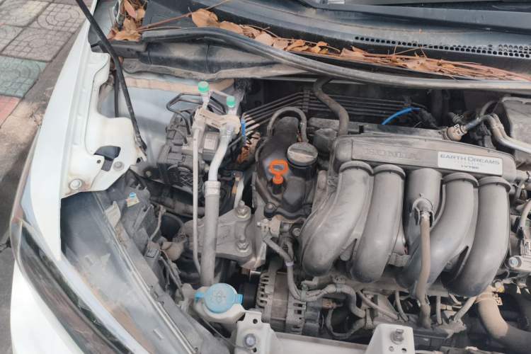Used Honda Fit 2018 1.5L CVT Comfort Version Engine Bay Right