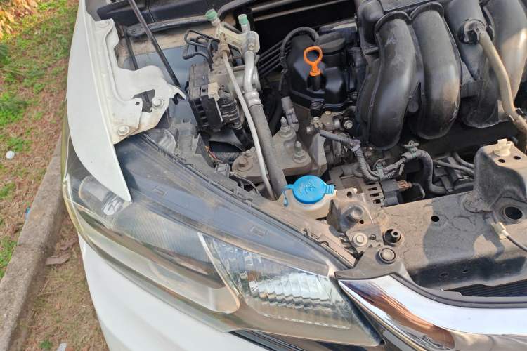 Used Honda Fit 2018 1.5L CVT Comfort Version Engine Bay Right