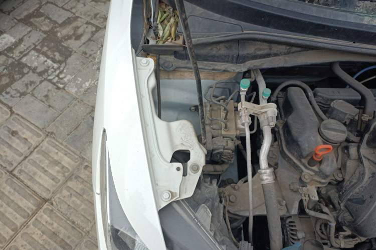 Used Honda Fit 2018 1.5L CVT Comfort Sunroof Version Engine Bay Right