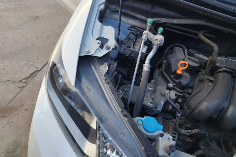 Used Honda Fit 2018 1.5L CVT Comfort Version Engine Bay Right