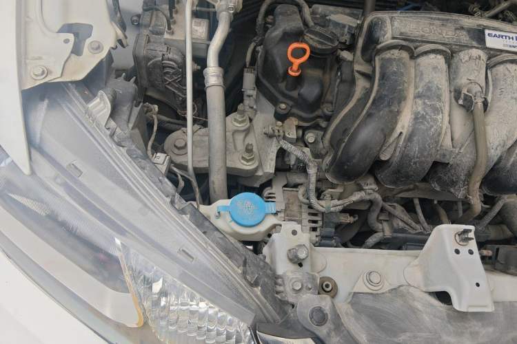 Used Honda Fit 2018 1.5L Manual Comfort Version Engine Bay Right