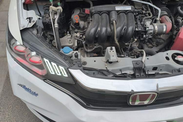 Used Honda Fit 2018 1.5L CVT Comfort Sunroof Version Engine Bay Right