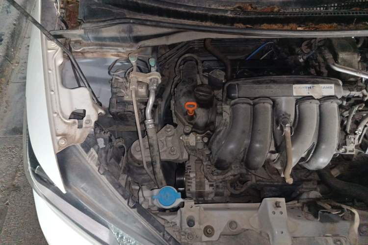 Used Honda Fit 2018 1.5L Manual Comfort Version Engine Bay Right