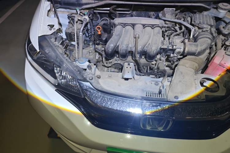 Used Honda Fit 2018 1.5L CVT Comfort Sunroof Version Engine Bay Right