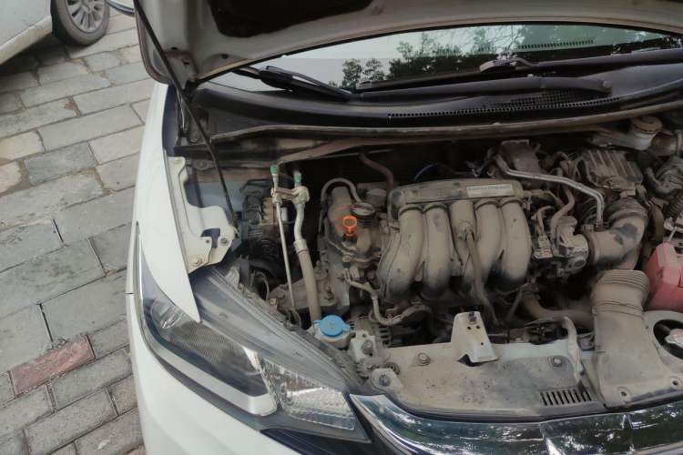 Used Honda Fit 2018 1.5L CVT Comfort Sunroof Version Engine Bay Right