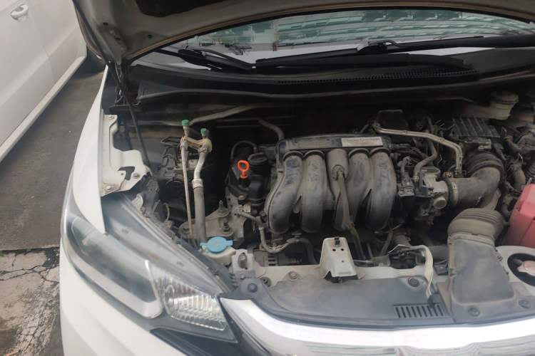 Used Honda Fit 2018 1.5L CVT Comfort Version Engine Bay Right