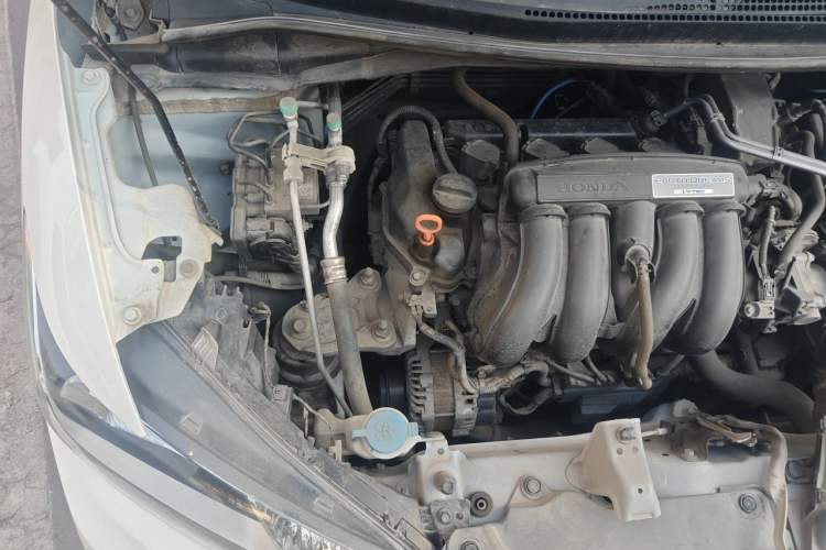 Used Honda Fit 2018 1.5L CVT Comfort Version Engine Bay Right