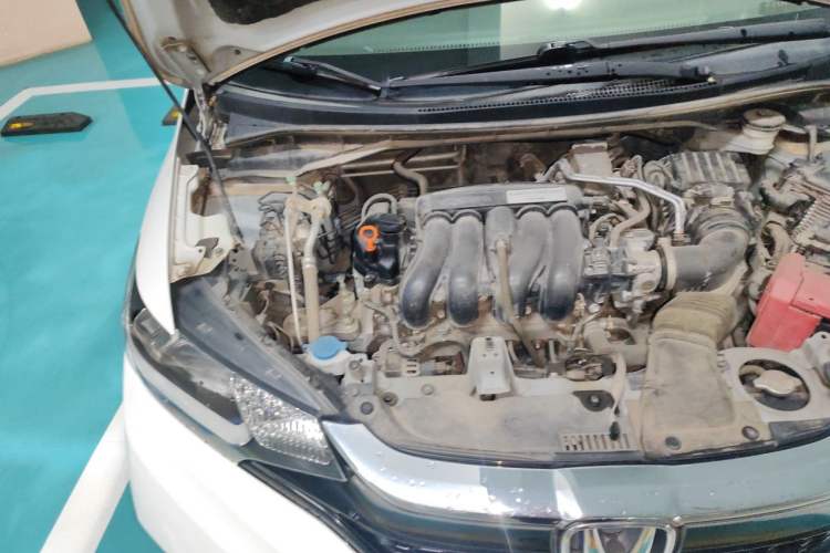 Used Honda Fit 2018 1.5L CVT Comfort Version Engine Bay Right