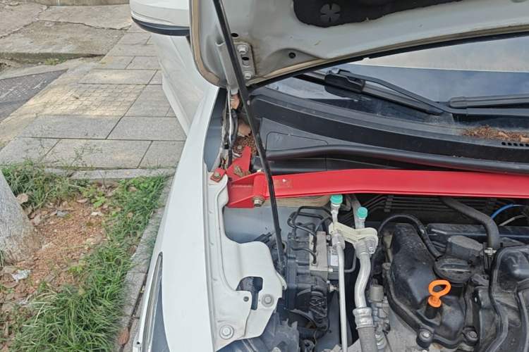 Used Honda Fit 2018 1.5L CVT Comfort Version Engine Bay Right