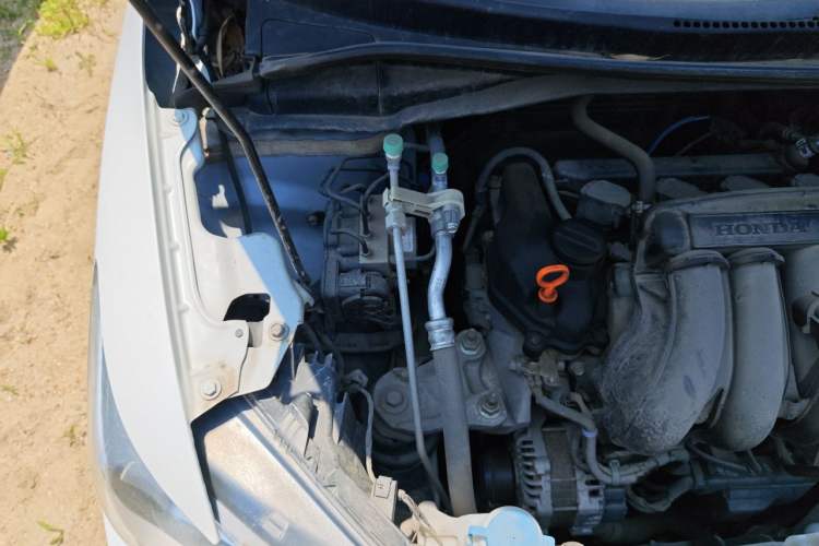 Used Honda Fit 2018 1.5L CVT Comfort Sunroof Version Engine Bay Right