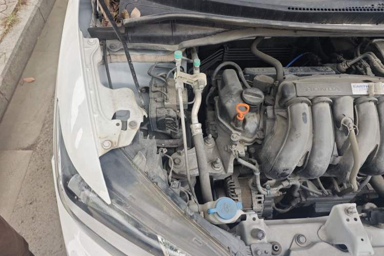 Used Honda Fit 2018 1.5L CVT Trendy Sports Edition Engine Bay Right