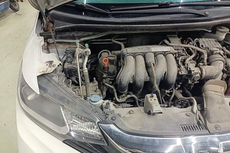 Used Honda Fit 2018 1.5L CVT Comfort Version Engine Bay Right
