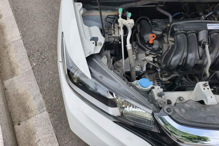 Used Honda Fit 2018 1.5L CVT Comfort Version Engine Bay Right