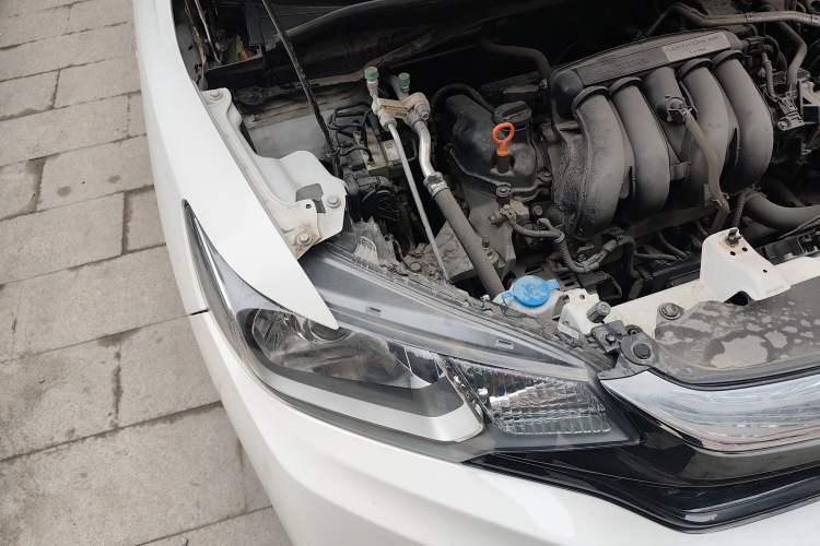 Used Honda Fit 2018 1.5L CVT Comfort Sunroof Version Engine Bay Right