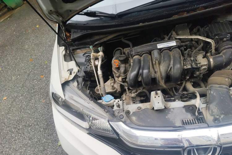 Used Honda Fit 2018 1.5L CVT Comfort Sunroof Version Engine Bay Right