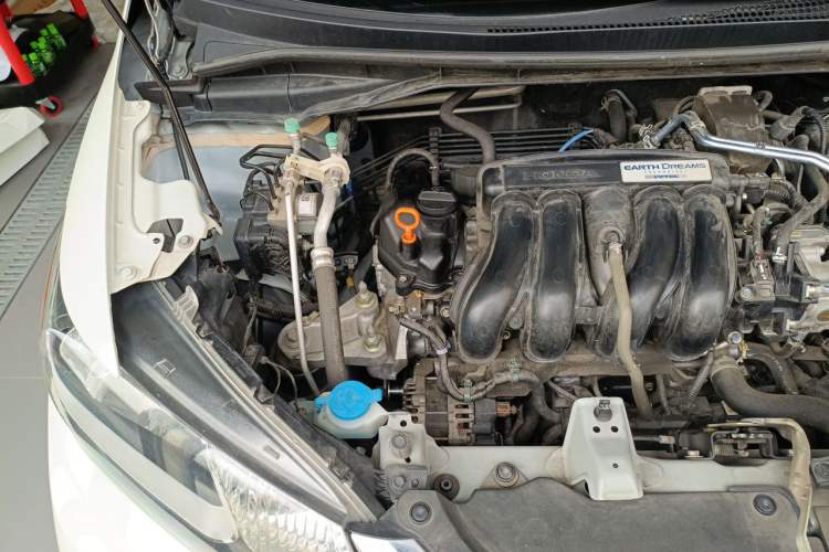 Used Honda Fit 2018 1.5L CVT Comfort Sunroof Version Engine Bay Right