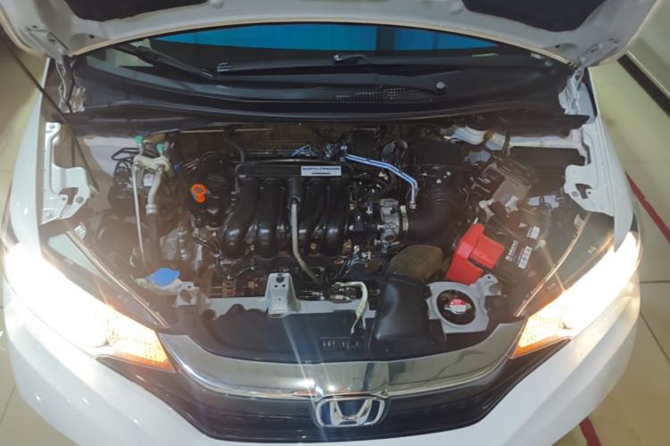 Used Honda Fit 2018 1.5L CVT Comfort Sunroof Version Engine Bay