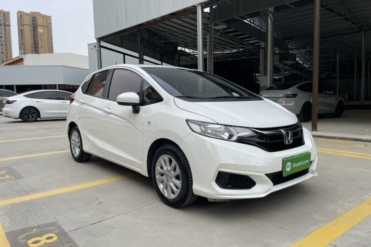 Used Honda Fit 2018 1.5L CVT Comfort Sunroof Version Exterior 1