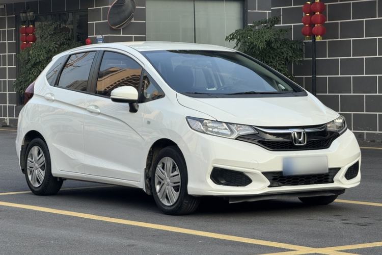 Used Honda Fit 2018 1.5L CVT Comfort Version Exterior 10