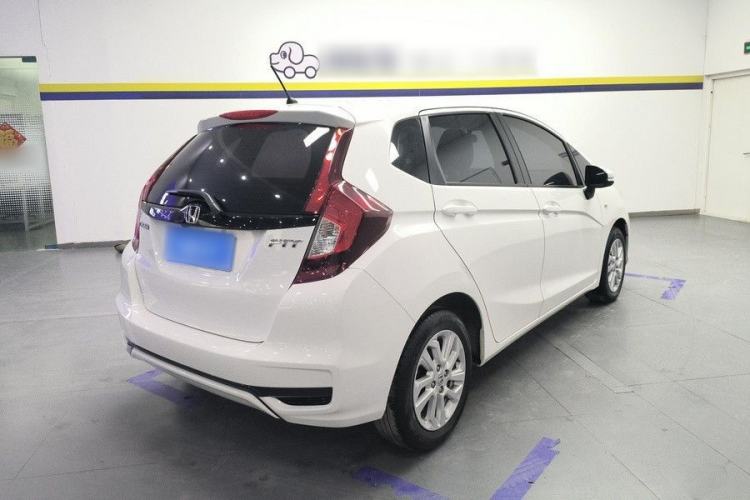 Used Honda Fit 2018 1.5L CVT Comfort Sunroof Version Exterior 2