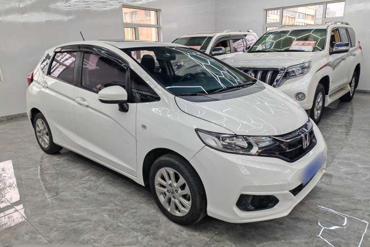 Used Honda Fit 2018 1.5L CVT Comfort Sunroof Version Exterior 2