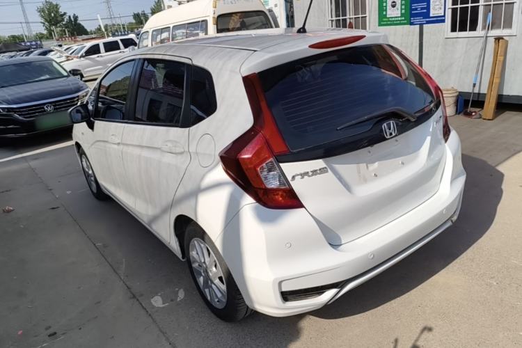 Used Honda Fit 2018 1.5L CVT Comfort Sunroof Version Exterior 2