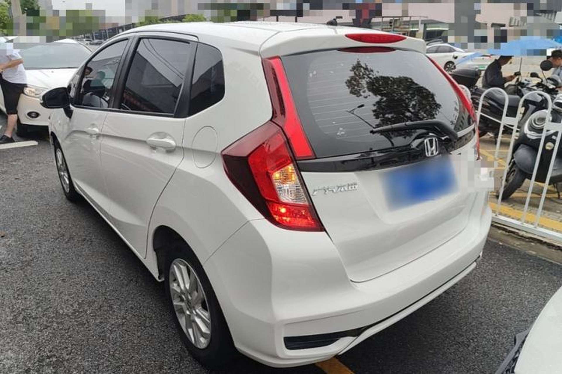 Used Honda Fit 2018 1.5L CVT Comfort Sunroof Version Exterior 2
