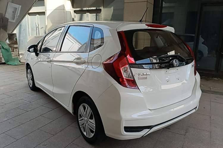 Used Honda Fit 2018 1.5L CVT Comfort Version Exterior 2