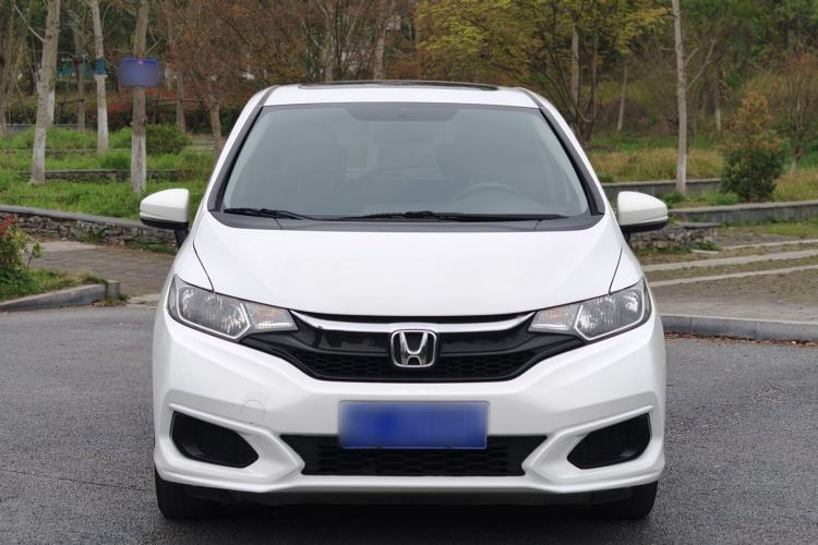 Used Honda Fit 2018 1.5L CVT Comfort Sunroof Version Exterior 2