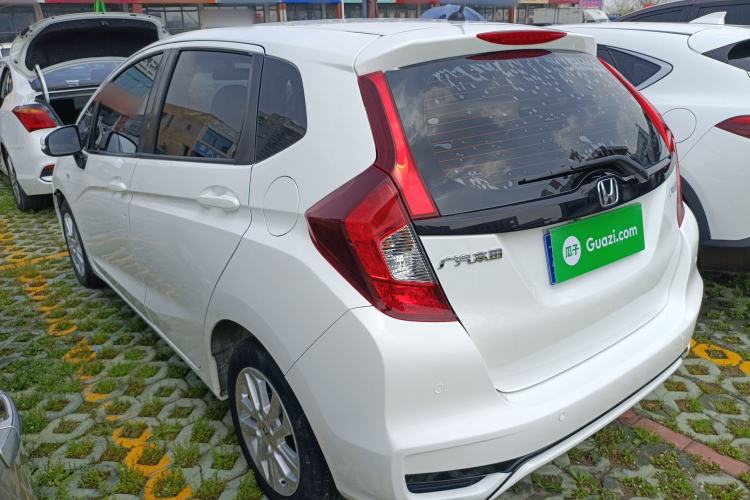 Used Honda Fit 2018 1.5L CVT Comfort Sunroof Version Exterior 2