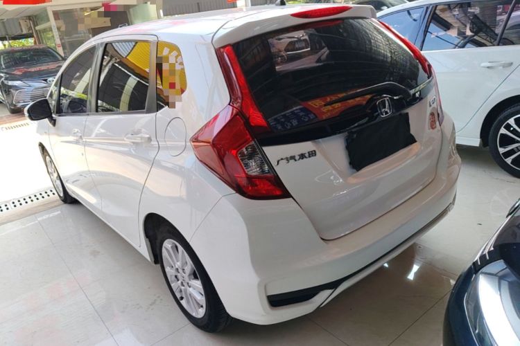 Used Honda Fit 2018 1.5L CVT Comfort Sunroof Version Exterior 2