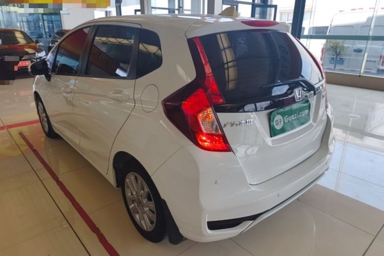 Used Honda Fit 2018 1.5L CVT Comfort Sunroof Version Exterior 2