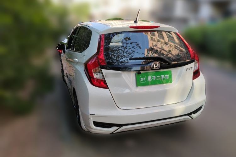 Used Honda Fit 2018 1.5L Manual Comfort Version Exterior 2