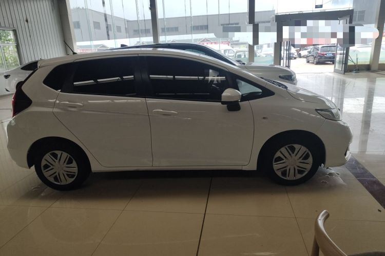 Used Honda Fit 2018 1.5L CVT Comfort Version Exterior 2