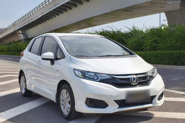 Used Honda Fit 2018 1.5L CVT Comfort Sunroof Version Exterior 2