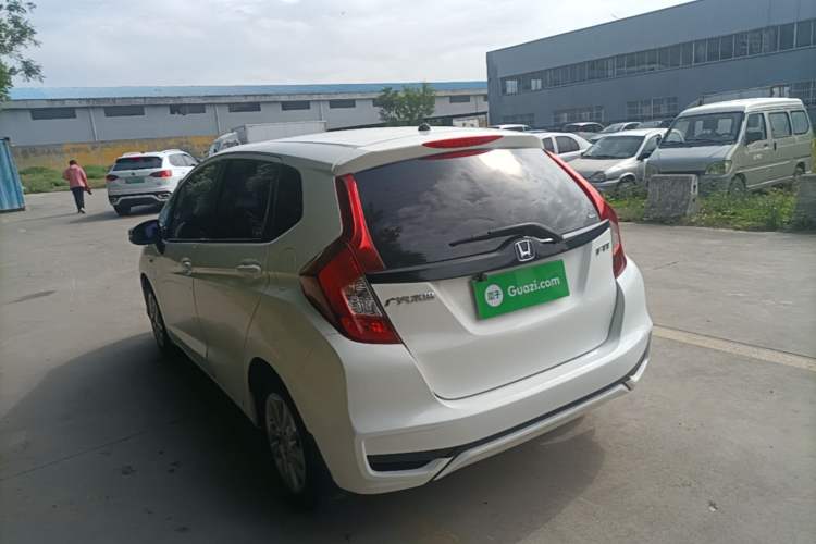 Used Honda Fit 2018 1.5L CVT Comfort Sunroof Version Exterior 2