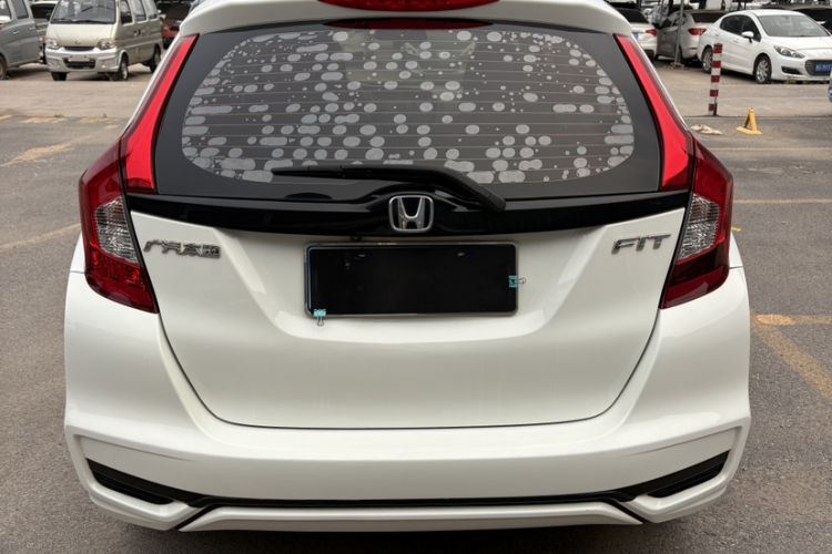 Used Honda Fit 2018 1.5L CVT Comfort Version Exterior 2