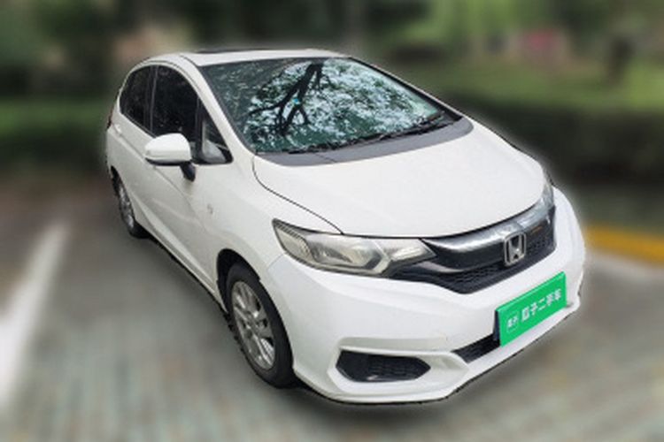 Used Honda Fit 2018 1.5L CVT Comfort Sunroof Version Exterior 2