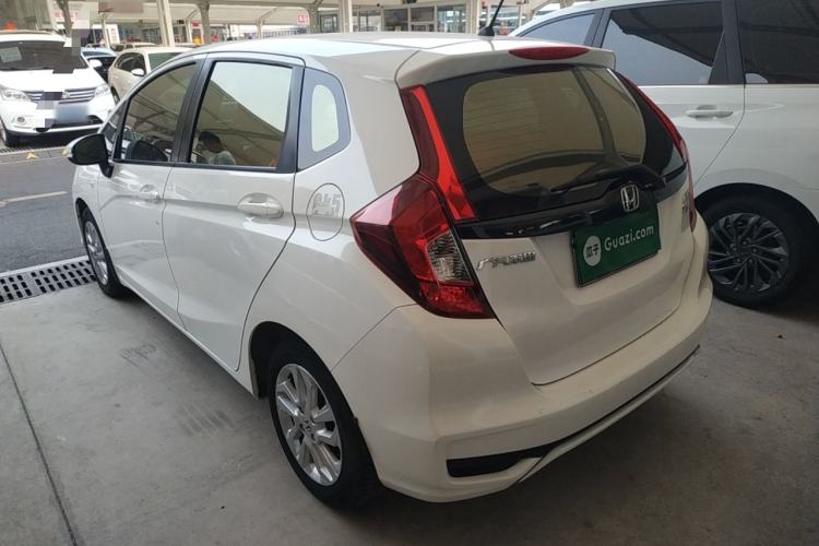 Used Honda Fit 2018 1.5L CVT Comfort Sunroof Version Exterior 2