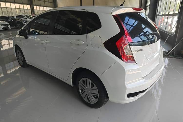 Used Honda Fit 2018 1.5L CVT Comfort Version Exterior 2