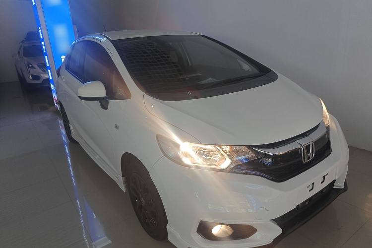 Used Honda Fit 2018 1.5L CVT Trendy Sports Edition Exterior 2
