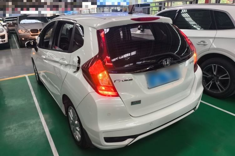 Used Honda Fit 2018 1.5L CVT Comfort Sunroof Version Exterior 2