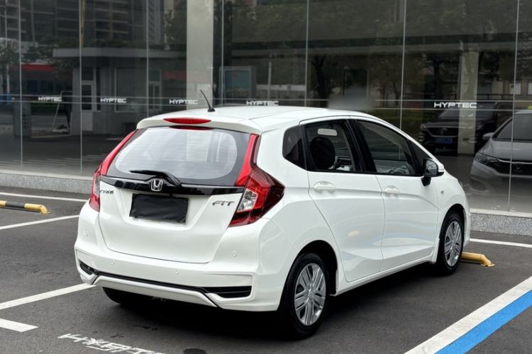 Used Honda Fit 2018 1.5L CVT Comfort Version Exterior 3