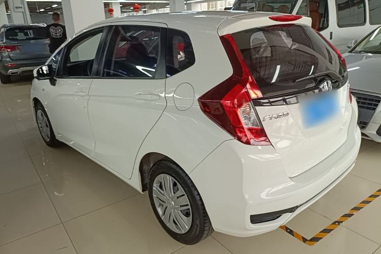 Used Honda Fit 2018 1.5L CVT Comfort Version Exterior 3