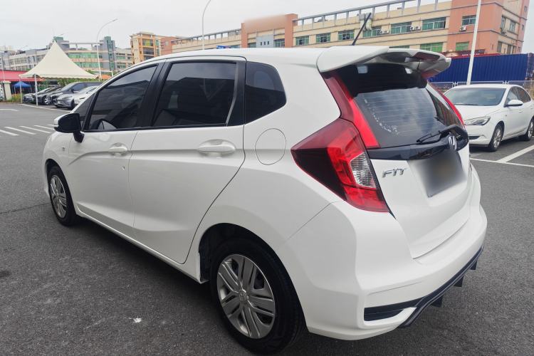 Used Honda Fit 2018 1.5L CVT Comfort Version Exterior 3